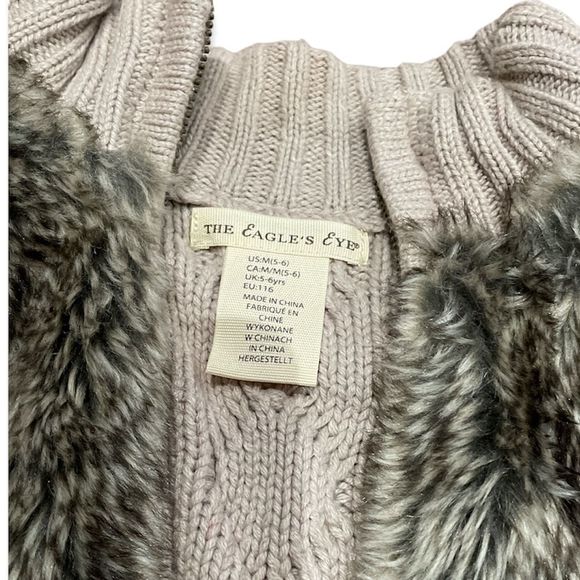 Girl’s vest the eagles eye - Picture 3 of 3